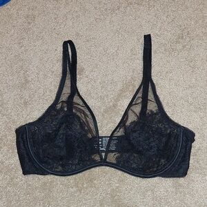 Black Lace Underwire Bra with Adjustable Straps